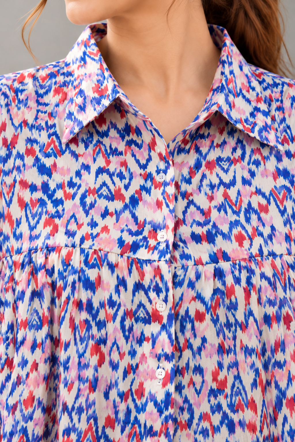 VedAarna Women White, Blue & Red Abstract Printed Relaxed-Fit Tiered Shirt Top - View 8