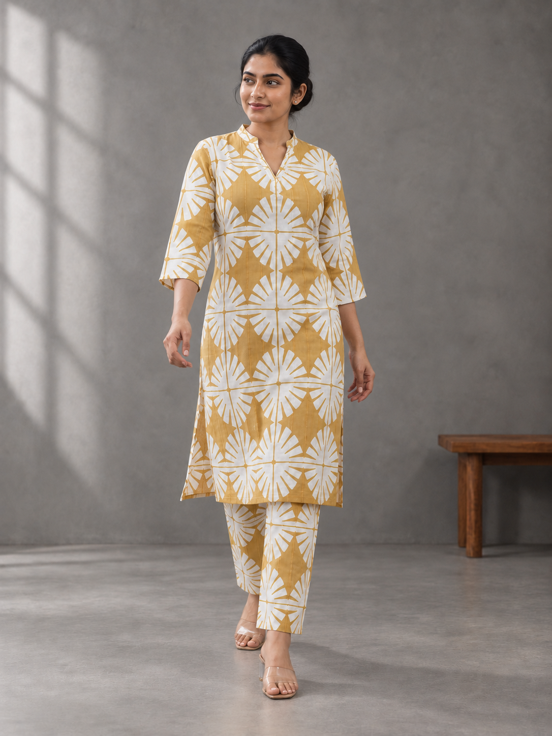 Mustard Geometric Print Kurta & Pant Set - View 5